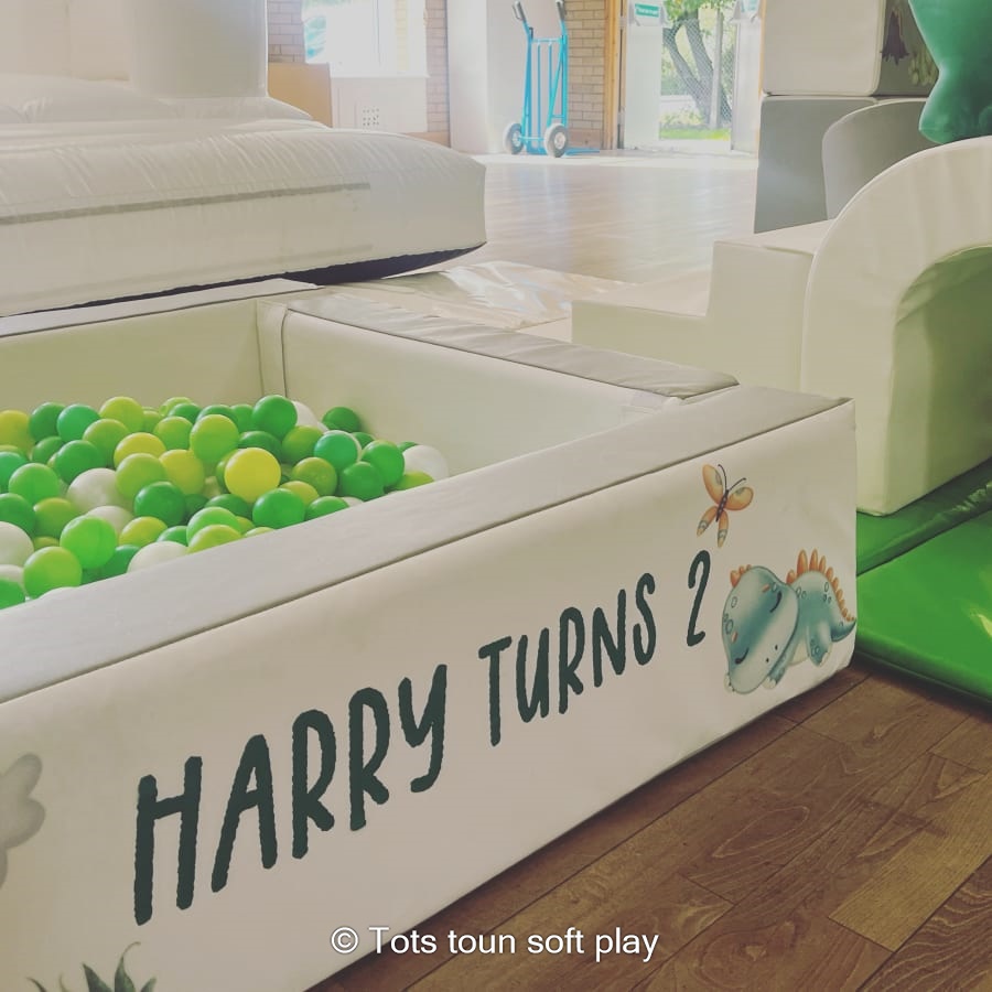 Vinyl names and ages - Bouncy Castle Hire, Soft Play Hire, Kids Parties ...